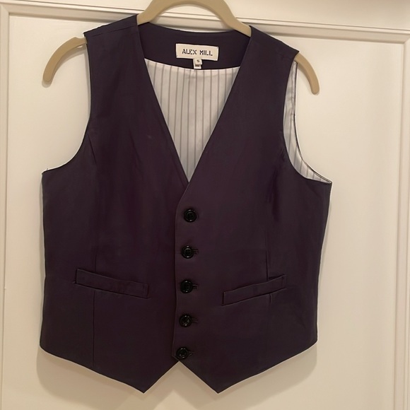 Alex Mill Kam Vest in Almost Black - Picture 4 of 7